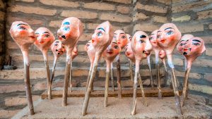 Heads Waiting