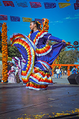 Florence Tameta – Folklorico