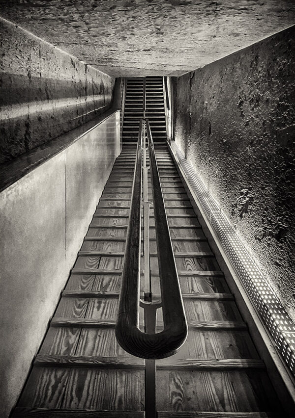 Dennis Scott - King Tut's Tomb