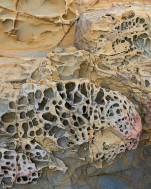 Sandstone tafoni