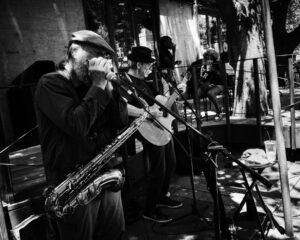 Eli Fajardo - Buskers