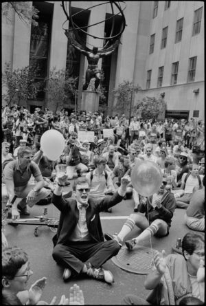 Sit-in Opposite St. Patricks Cathedral, New York City, 1984 (2993.21)