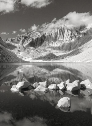 CONVICT LAKE - HWY 395